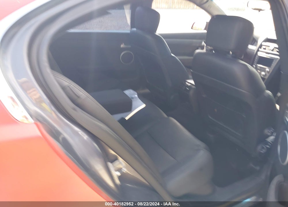 2009 PONTIAC G8 VIN: 6G2ER577X9L238596