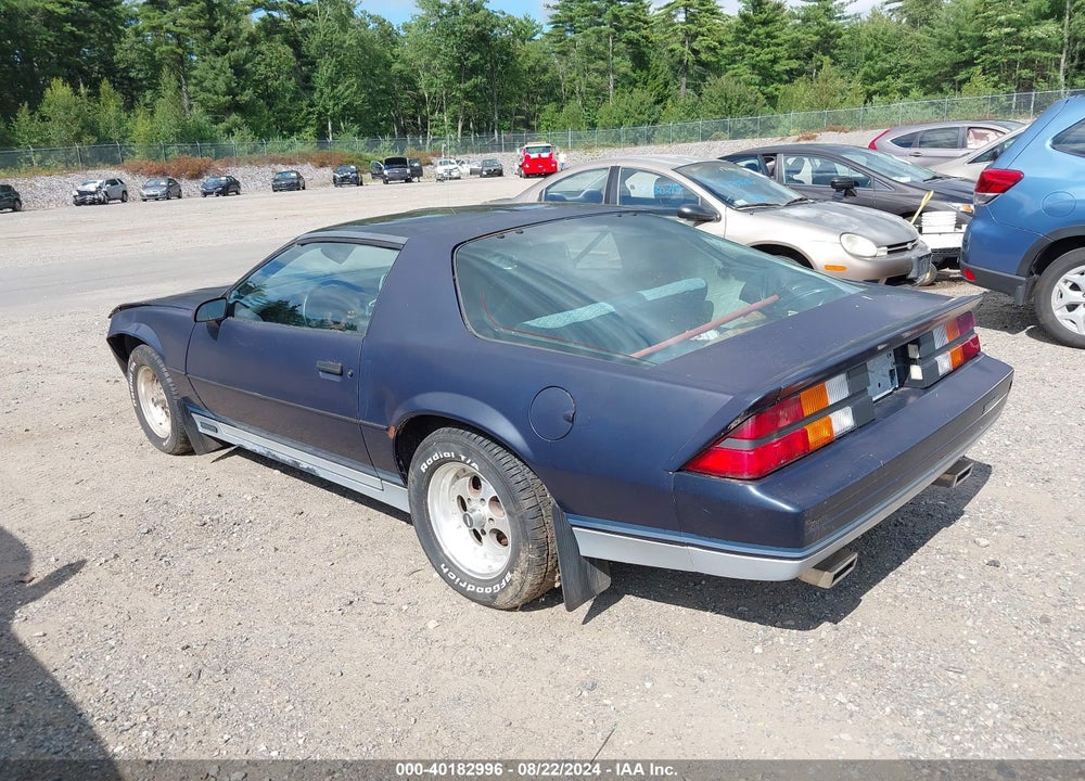 1982 CHEVROLET CAMARO VIN: 1G1AP87H2CN128752