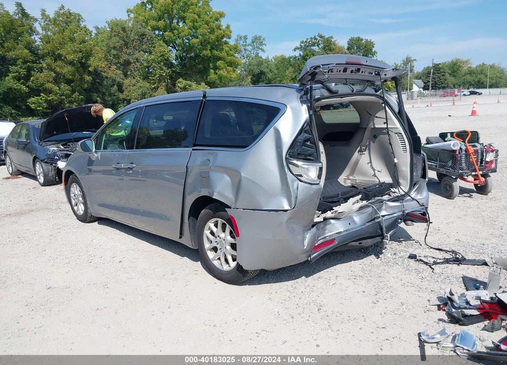 2020 CHRYSLER PACIFICA TOURING VIN: 2C4RC1FG4LR108091