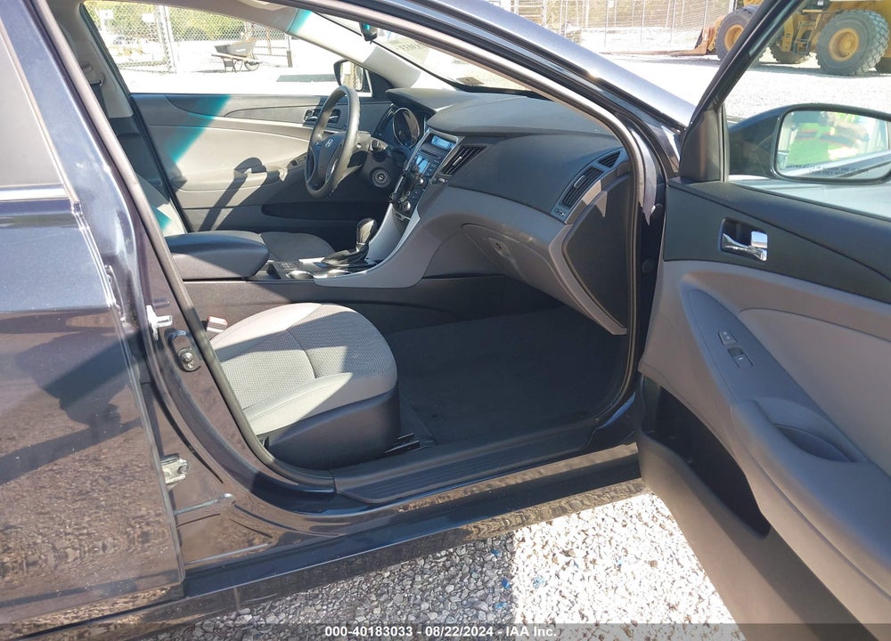 2013 HYUNDAI SONATA GLS VIN: 5NPEB4AC2DH691962