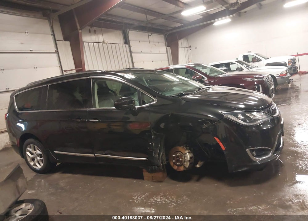 2018 CHRYSLER PACIFICA TOURING L PLUS VIN: 2C4RC1EGXJR177866