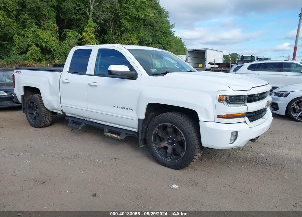 2017 CHEVROLET SILVERADO 1500 2LT VIN: 1GCVKREC8HZ137332