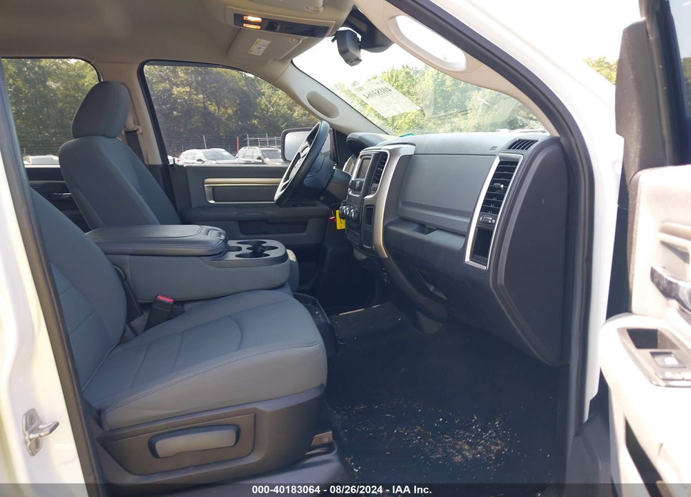 2013 RAM 1500 SLT VIN: 1C6RR7LG1DS713912