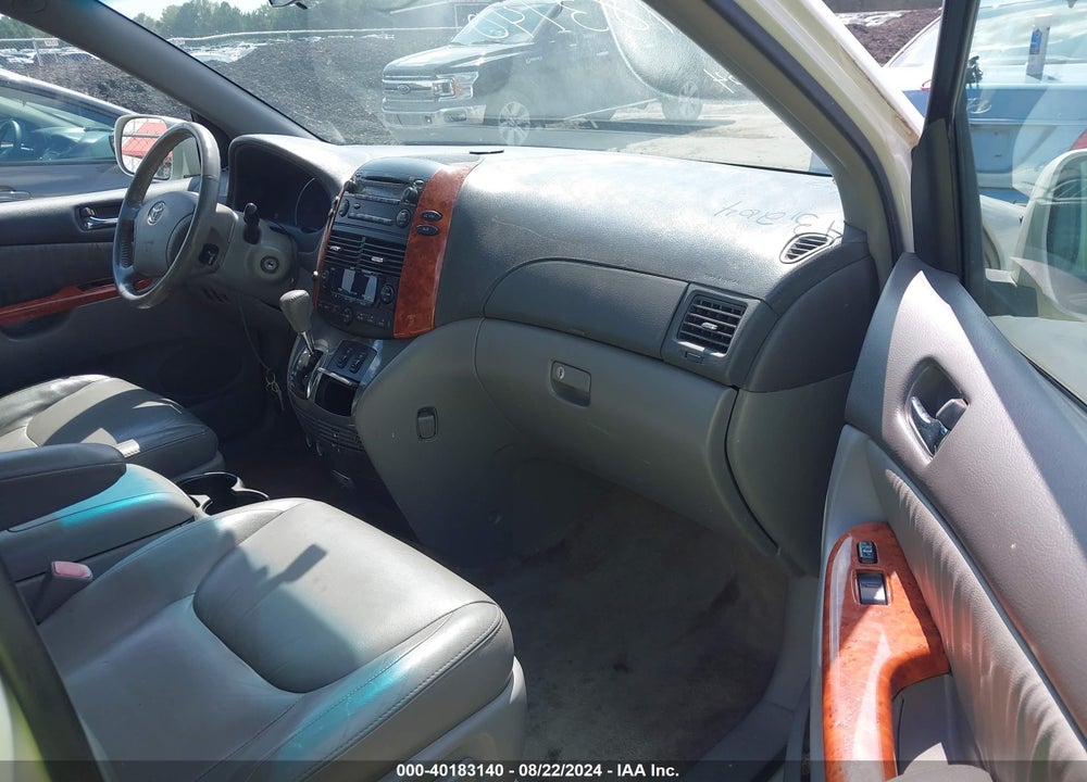 2009 TOYOTA SIENNA XLE VIN: 5TDZK22C59S227599