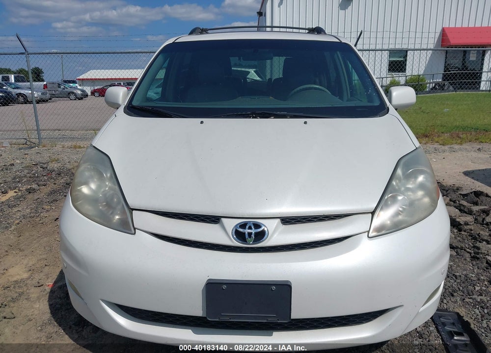 2009 TOYOTA SIENNA XLE VIN: 5TDZK22C59S227599