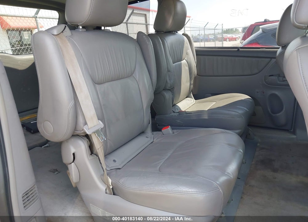 2009 TOYOTA SIENNA XLE VIN: 5TDZK22C59S227599