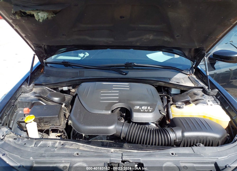 2018 CHRYSLER 300 TOURING VIN: 2C3CCAAG2JH308651