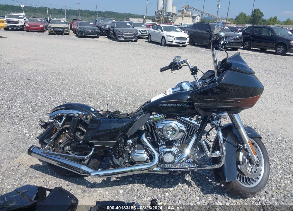 2013 HARLEY-DAVIDSON FLTRU ROAD GLIDE ULTRA VIN: 1HD1KGM12DB657188
