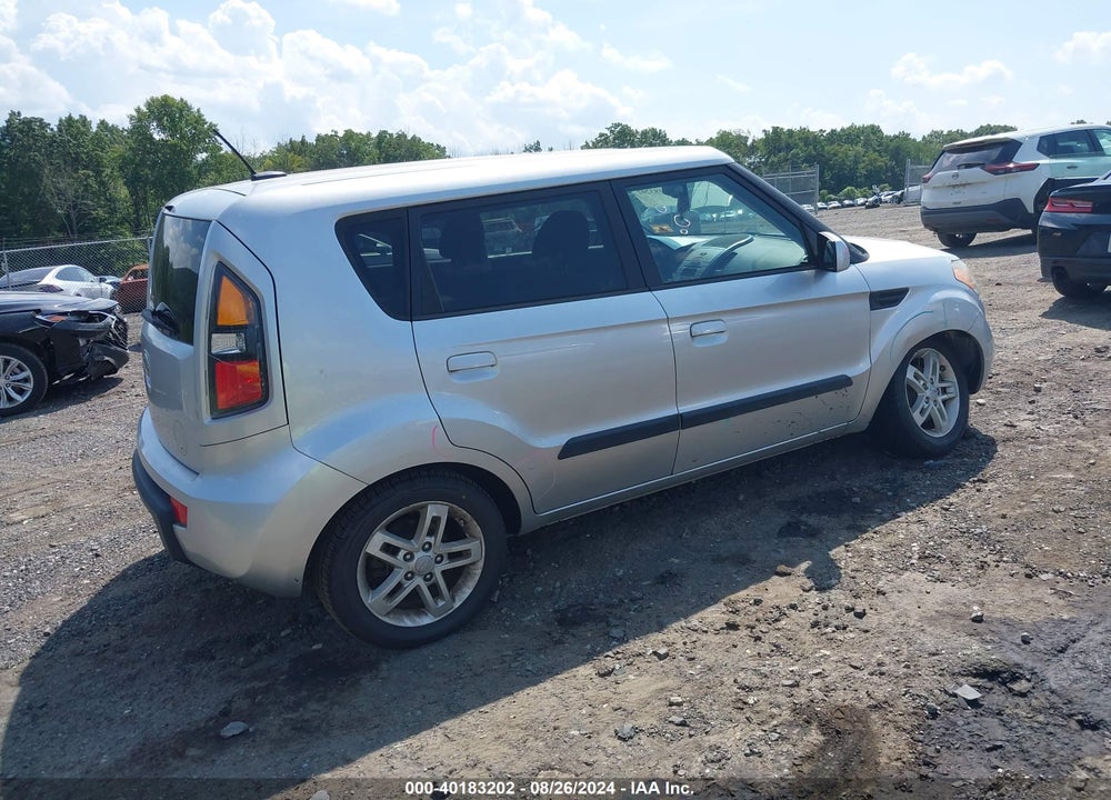 2010 KIA SOUL VIN: KNDJT2A27A7174938