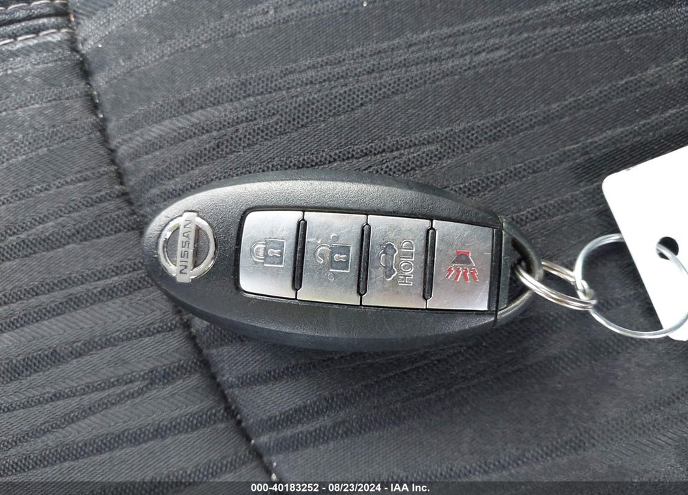 2017 NISSAN SENTRA SV VIN: 3N1AB7APXHY261840