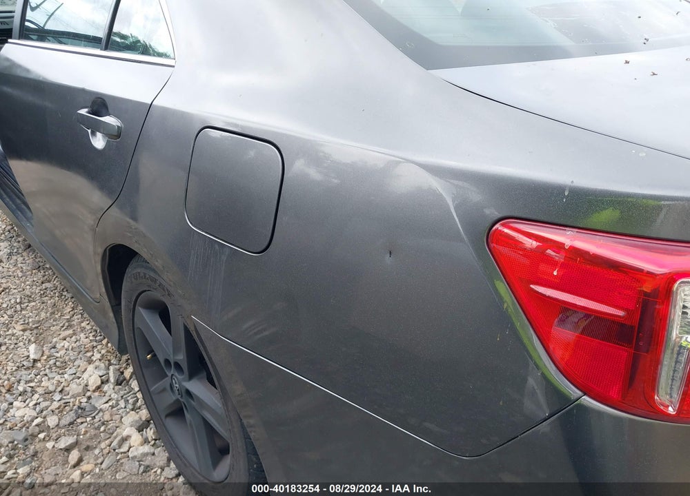 2014 TOYOTA CAMRY SE VIN: 4T1BF1FK8EU374888