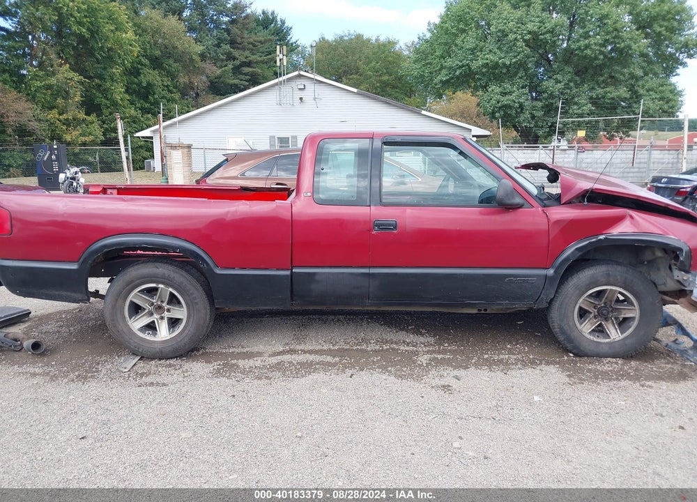 1994 CHEVROLET S TRUCK S10 VIN: 1GCCS19Z0RK153168