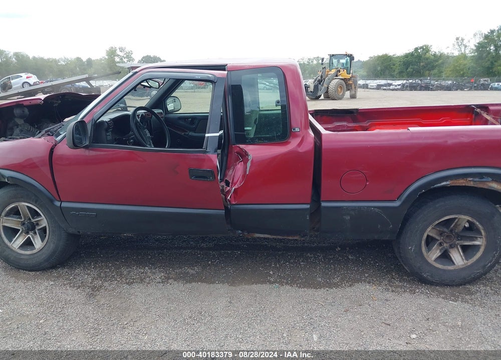 1994 CHEVROLET S TRUCK S10 VIN: 1GCCS19Z0RK153168