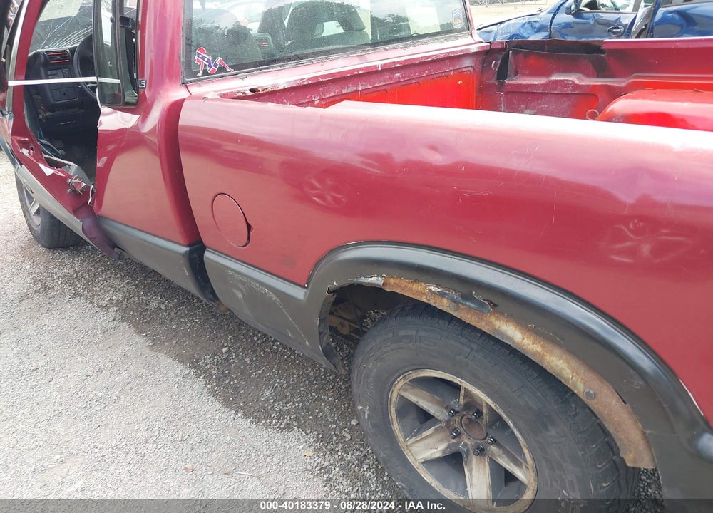1994 CHEVROLET S TRUCK S10 VIN: 1GCCS19Z0RK153168