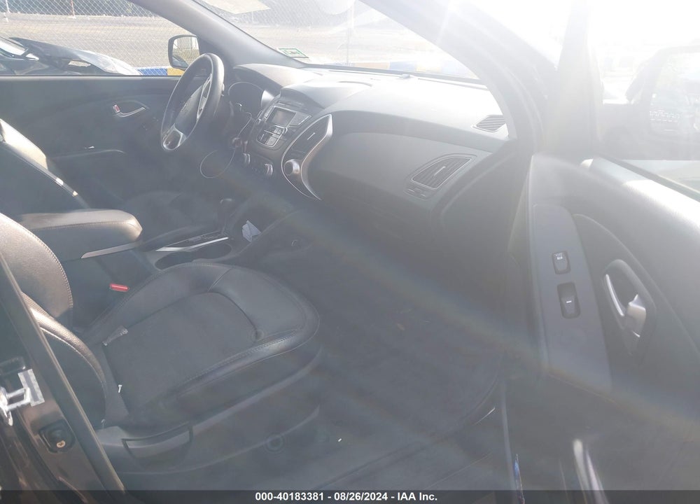 2013 HYUNDAI TUCSON GLS VIN: KM8JUCAC4DU739997