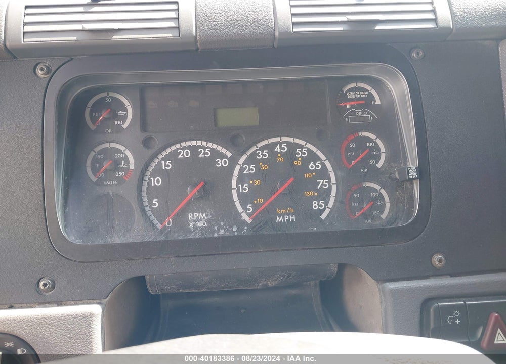 2016 FREIGHTLINER CASCADIA 125 VIN: 3AKJGLD55GSGR3440
