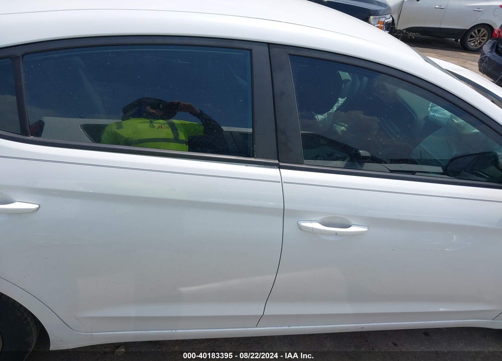 2018 HYUNDAI ELANTRA SEL VIN: 5NPD84LF0JH322224