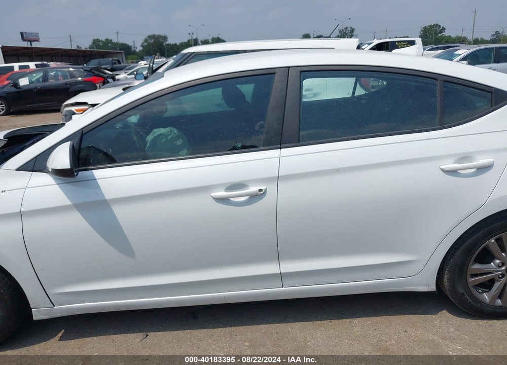 2018 HYUNDAI ELANTRA SEL VIN: 5NPD84LF0JH322224