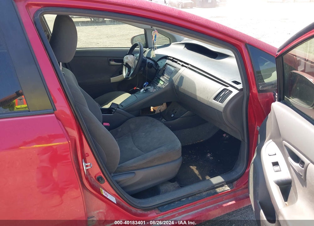 2011 TOYOTA PRIUS TWO VIN: JTDKN3DU7B0321271