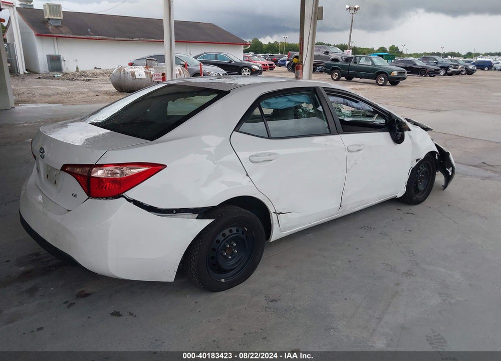 2018 TOYOTA COROLLA LE VIN: 2T1BURHE3JC066020