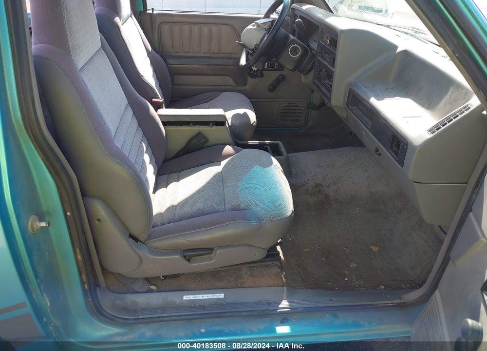 1995 DODGE DAKOTA VIN: 1B7FL26XXSW940162