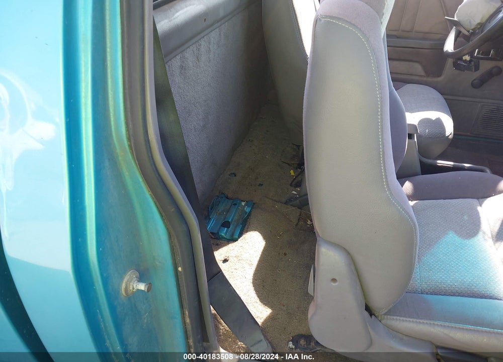 1995 DODGE DAKOTA VIN: 1B7FL26XXSW940162