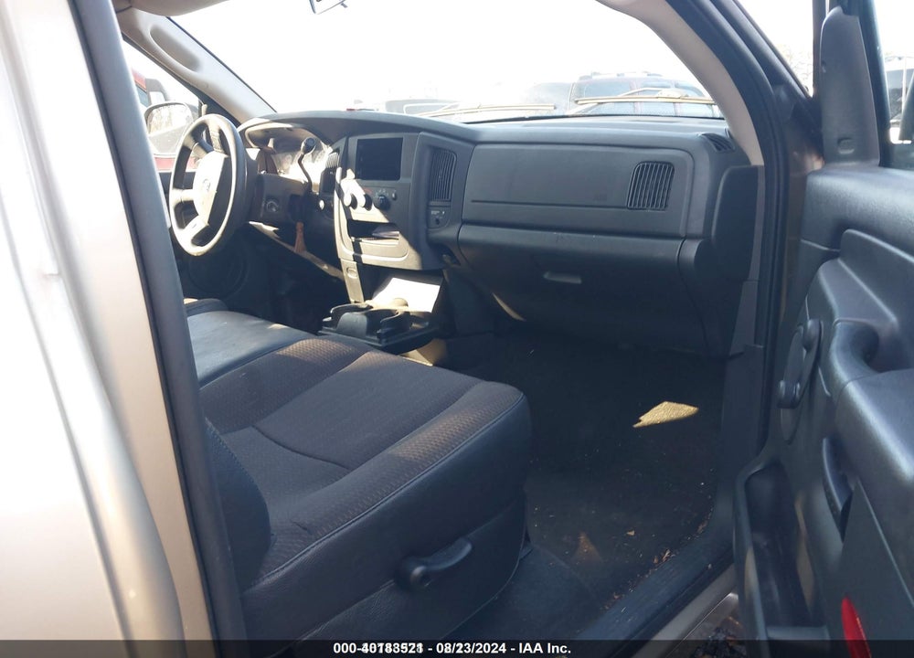 2005 DODGE RAM 1500 VIN: 1D7HA16K95J606211