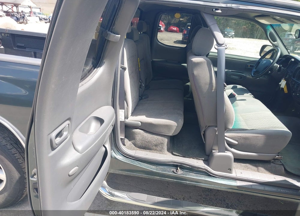 2005 TOYOTA TUNDRA SR5 V8 VIN: 5TBBT44175S463809