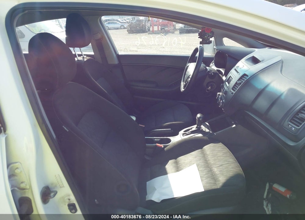2016 KIA FORTE LX VIN: KNAFK4A68G5493998