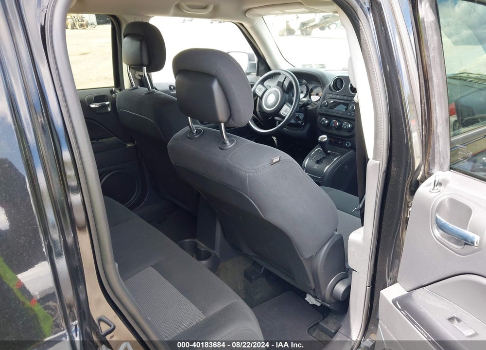 2014 JEEP PATRIOT LATITUDE VIN: 1C4NJRFB2ED885057