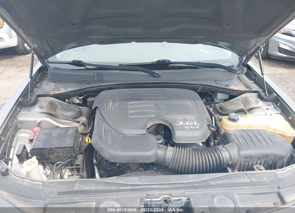 2011 CHRYSLER 300 LIMITED VIN: 2C3CA5CG6BH523297