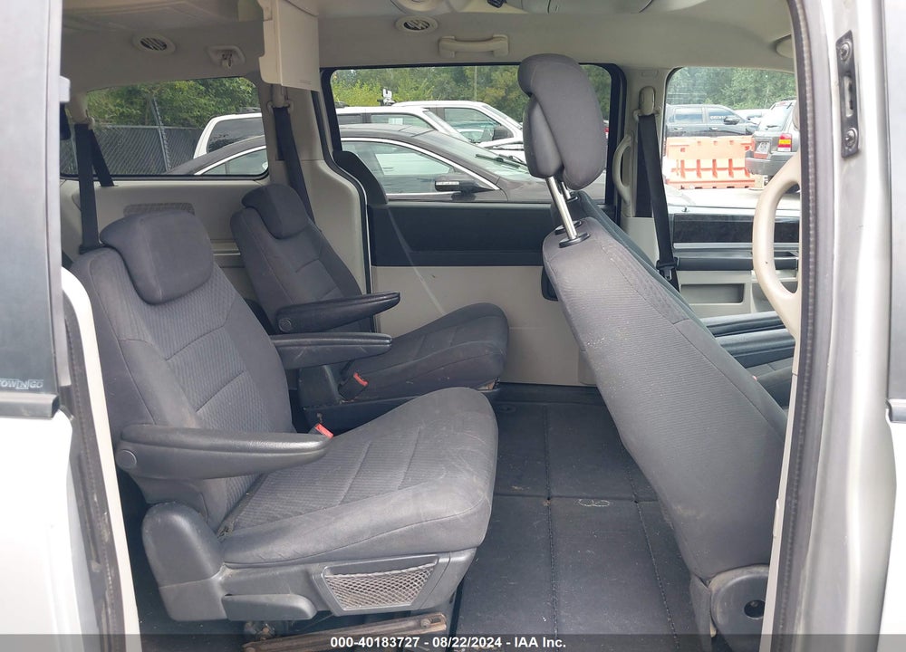 2010 DODGE GRAND CARAVAN SXT VIN: 2D4RN5D11AR444992