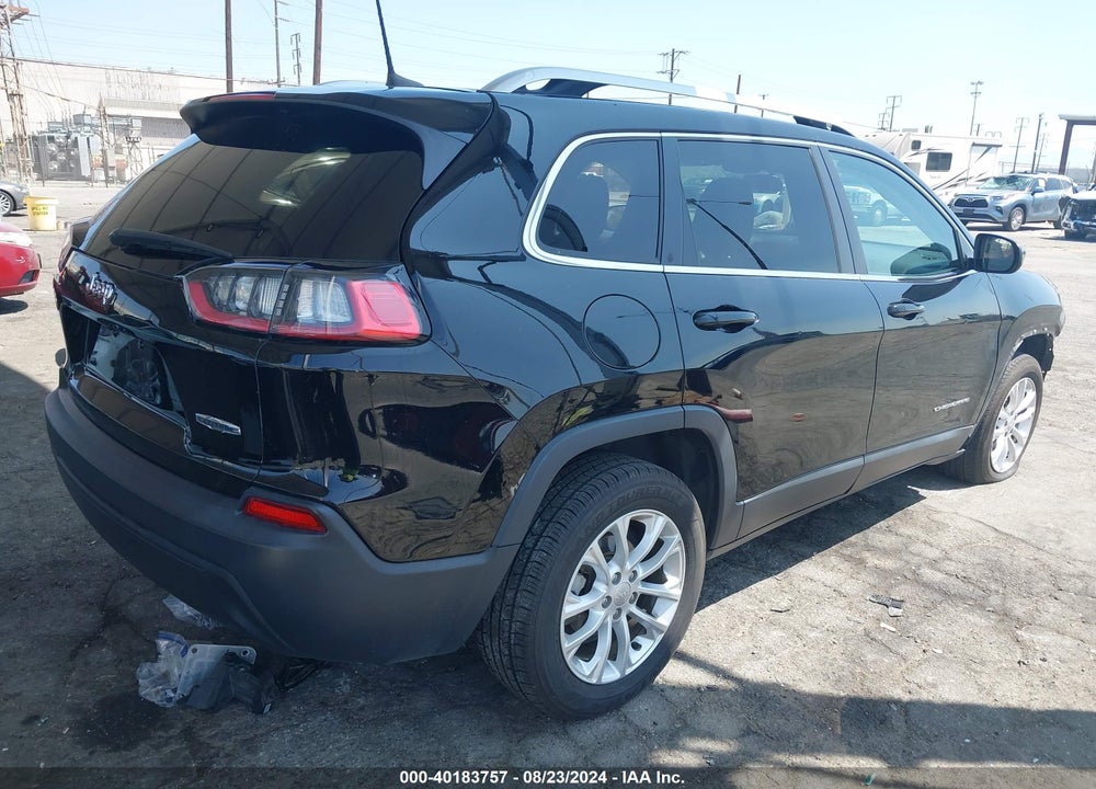 2019 JEEP CHEROKEE LATITUDE FWD VIN: 1C4PJLCB2KD406058