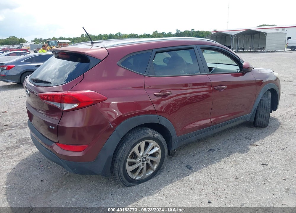 2016 HYUNDAI TUCSON SE VIN: KM8J3CA40GU022559