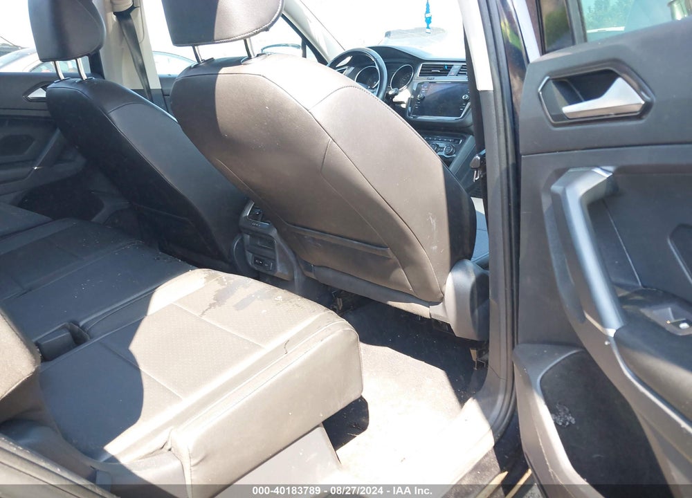 2018 VOLKSWAGEN TIGUAN 2.0T SE/2.0T SEL VIN: 3VV2B7AX5JM051890