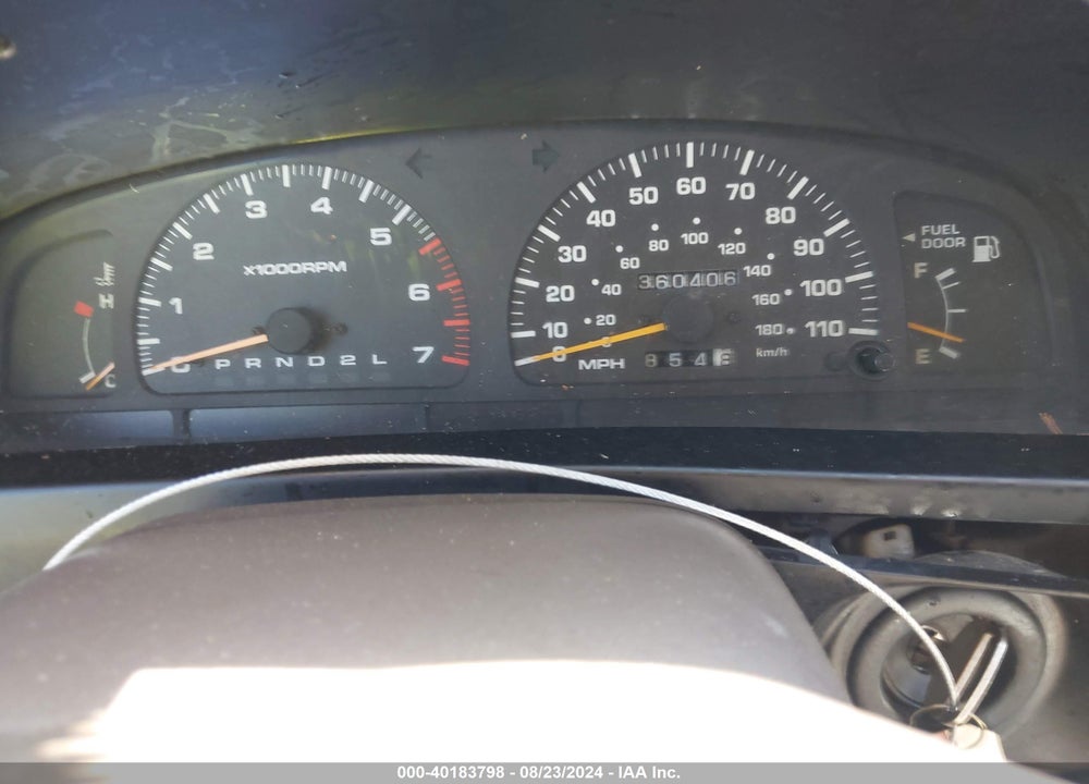 1998 TOYOTA 4RUNNER SR5 V6 LIMITED VIN: JT3GN87RXW0063185