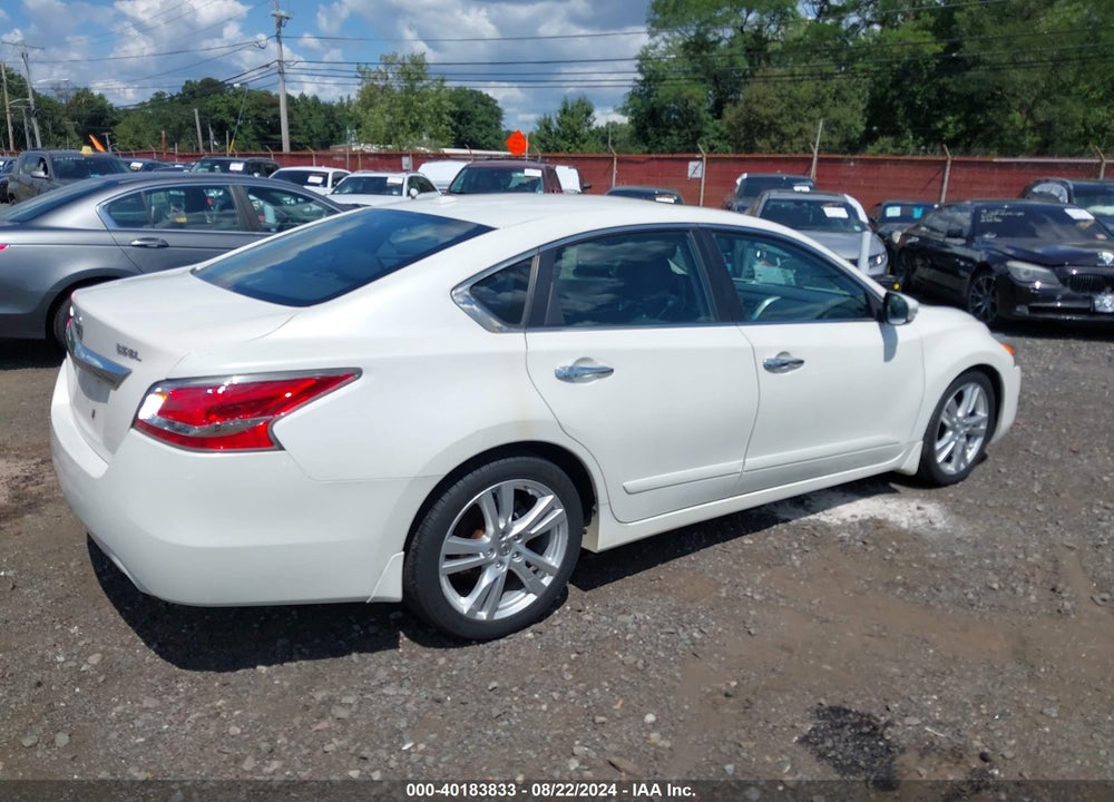 2015 NISSAN ALTIMA 3.5 SL VIN: 1N4BL3AP5FC151605
