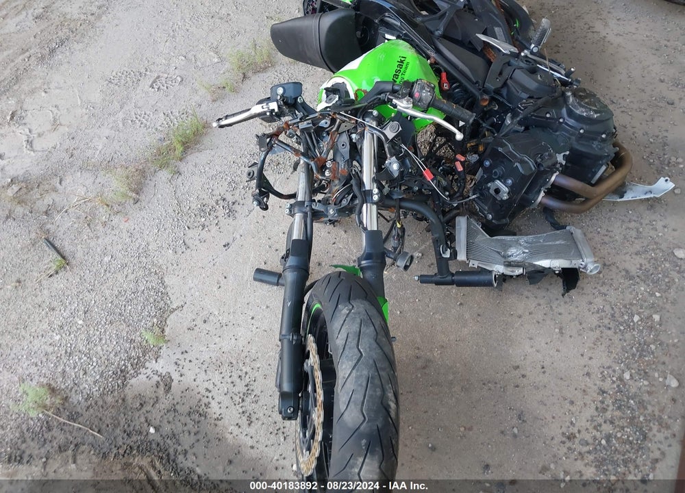 2022 KAWASAKI EX650 N VIN: ML5EXEN14NDA60358