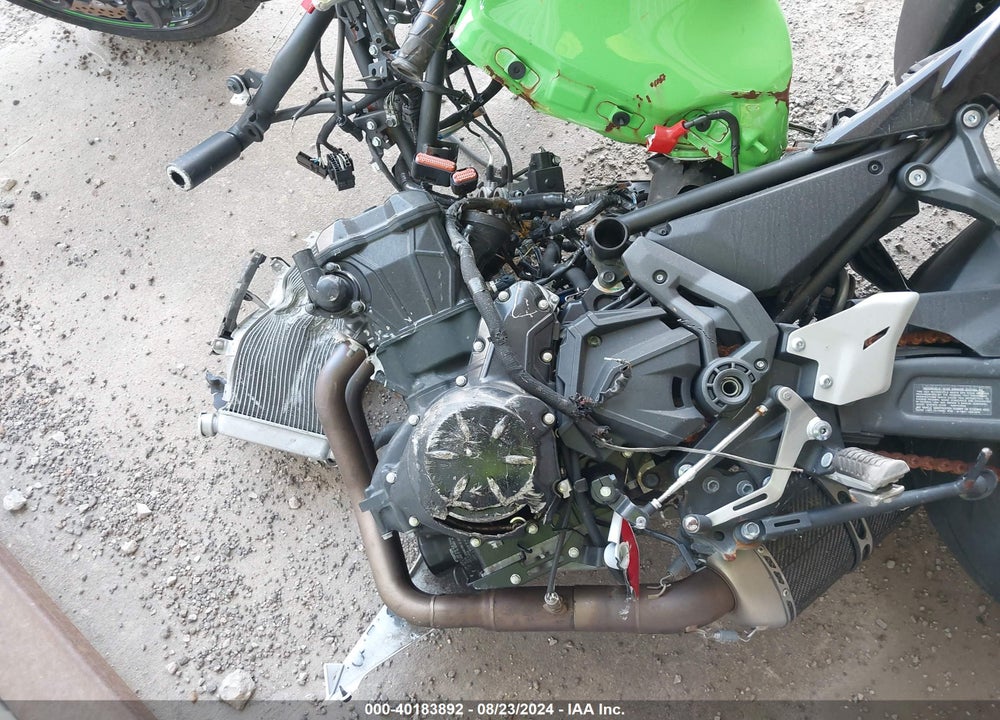 2022 KAWASAKI EX650 N VIN: ML5EXEN14NDA60358