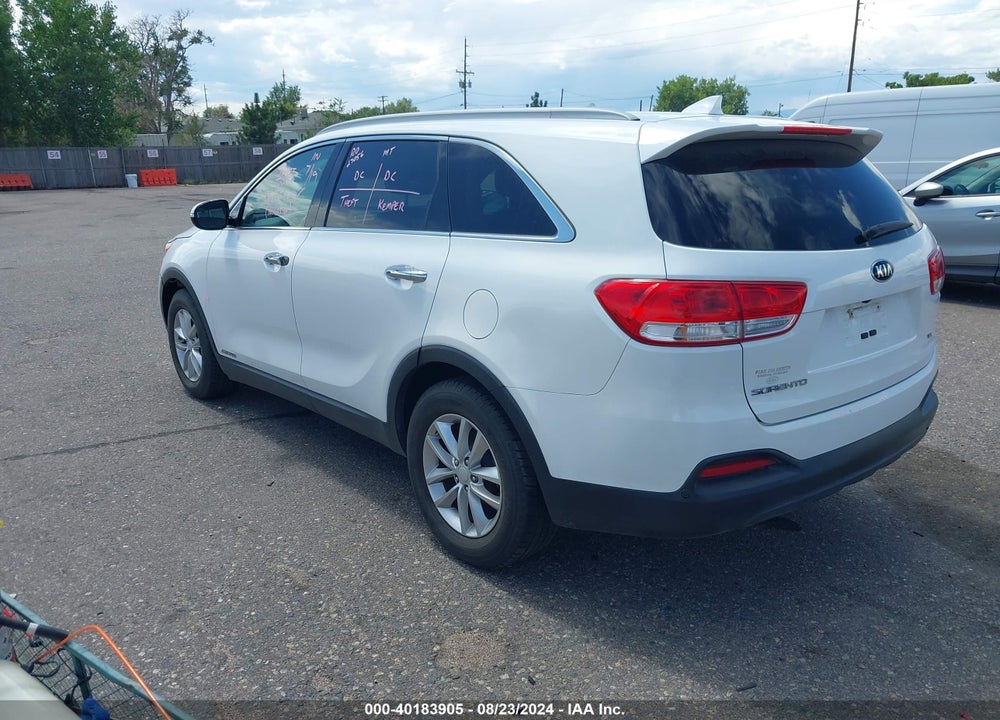 2016 KIA SORENTO LX/L VIN: 5XYPGDA58GG033103