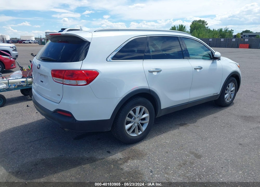 2016 KIA SORENTO LX/L VIN: 5XYPGDA58GG033103
