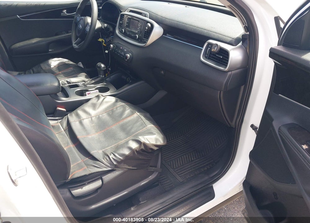 2016 KIA SORENTO LX/L VIN: 5XYPGDA58GG033103