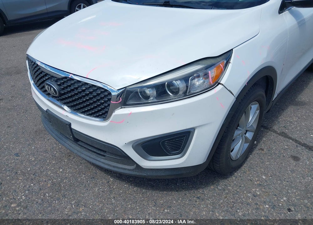 2016 KIA SORENTO LX/L VIN: 5XYPGDA58GG033103