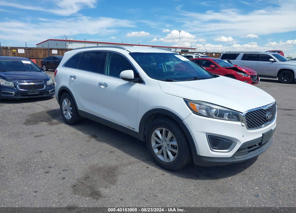 2016 KIA SORENTO LX/L VIN: 5XYPGDA58GG033103
