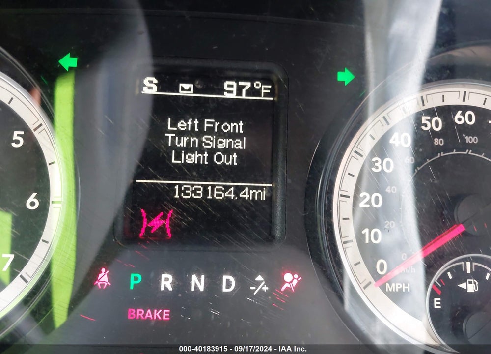 2015 RAM 1500 VIN: 1C6RR6GT5FS589745