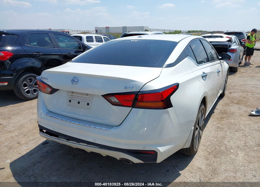 2021 NISSAN ALTIMA SV FWD VIN: 1N4BL4DV2MN387999