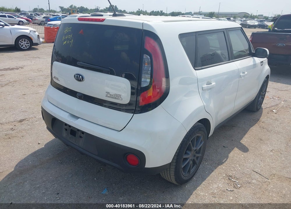 2017 KIA SOUL VIN: KNDJN2A25H7498457