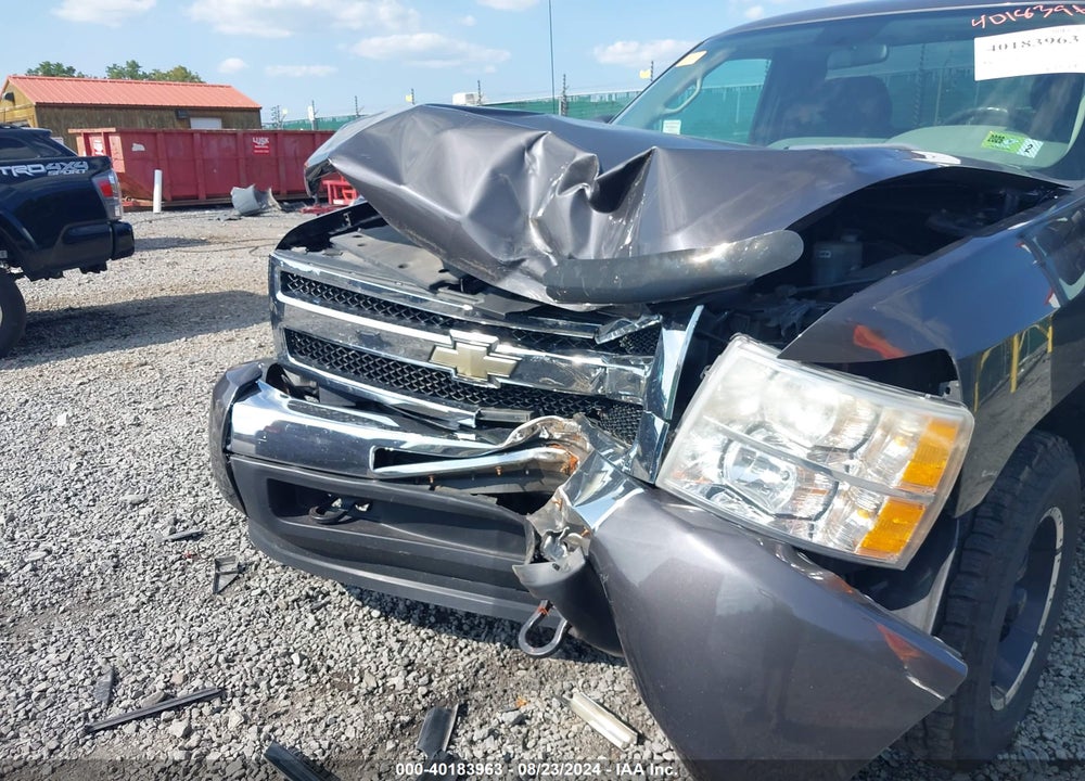 2011 CHEVROLET SILVERADO 1500 WORK TRUCK VIN: 1GCNKPEA0BZ183053