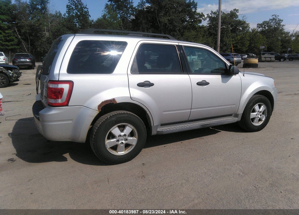 2009 FORD ESCAPE XLT VIN: 1FMCU93G49KC35089