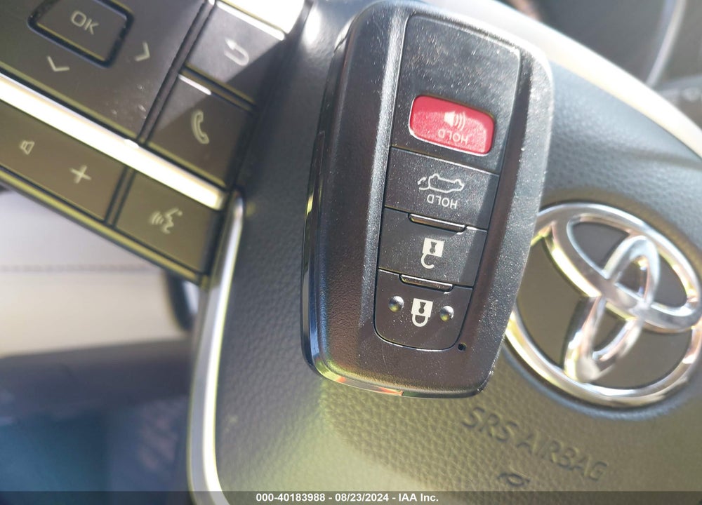 2022 TOYOTA HIGHLANDER VIN: 5TDGZRBH8NS566682